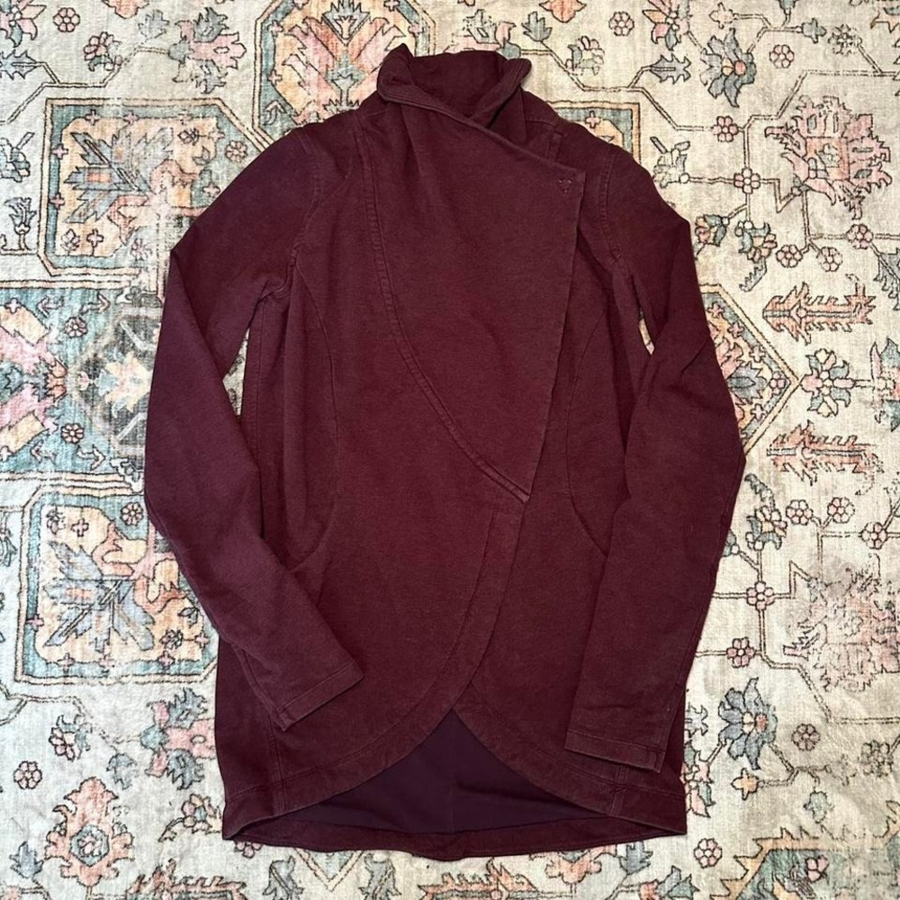 Lululemon Asymmetrical Jacket‎